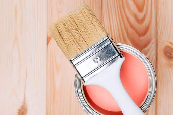 Brush Open Can Living Coral Color Paint Natural Wooden Board — Stock Photo, Image