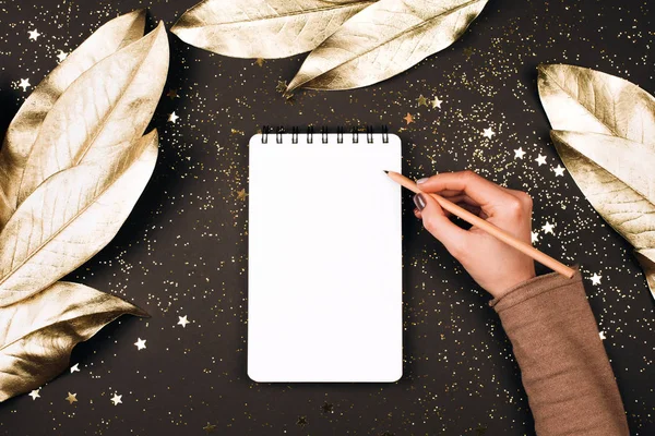 Levantamiento Objetivos Para Año Nuevo Decoraciones Navideñas Cuaderno Con Cuaderno — Foto de Stock