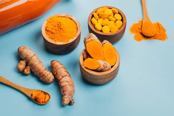 Mess of turmeric plant in different conditions. — Stock Photo, Image