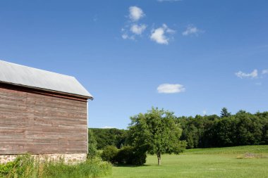 Copy Space'e Giden Yıpranmış Ahır