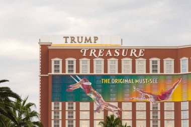 Trump ve Hazine Adası İşaretleri Formu Gizli Mesaj