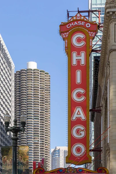 Iconic Chicago Theater Sign — Stock Photo, Image