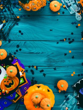 Cadılar Bayramı partisi süslemeleri çerçeve koyu yeşil