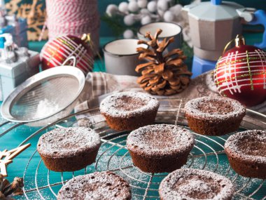 Krema şeker ile çikolata kış muffins