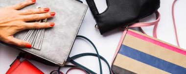 Beyaz kadının Çantalar Çantalar