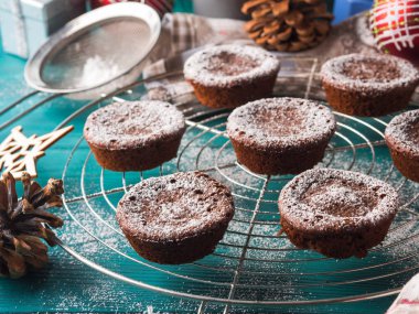 Krema şeker ile çikolata kış muffins