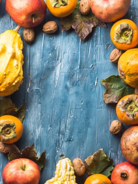 Sonbahar meyve Şükran günü mavi arka plan