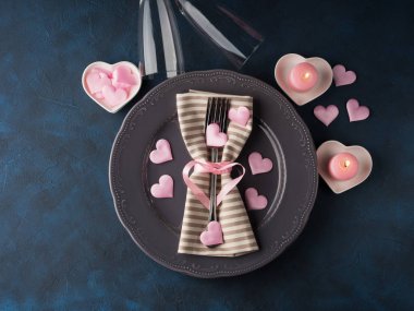 Sevgililer günü romantik tarih kavramı mumlar ile