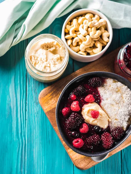 Vegan Chia pudding with berries and almond butter — Stock Photo, Image