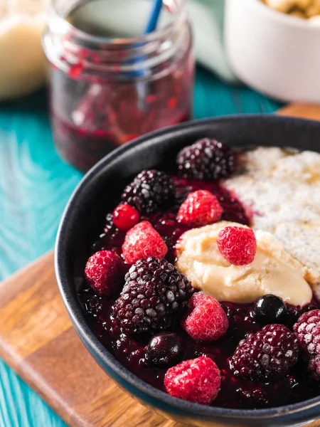 Vegan Chia pudding with berries and almond butter — Stock Photo, Image