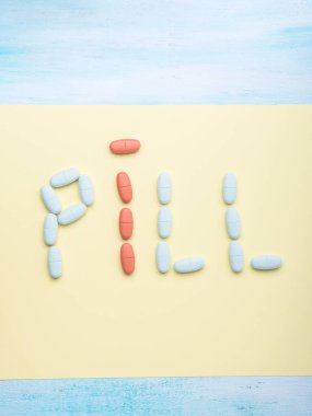 Mavi uyuşturucu hap sözcüğün yazımını