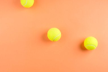 Turuncuda üç tenis topu. Kavram