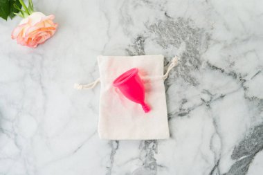 Mermer masada pembe adet fincan