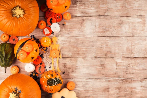 Fondo de Halloween de otoño con caramelos — Foto de Stock