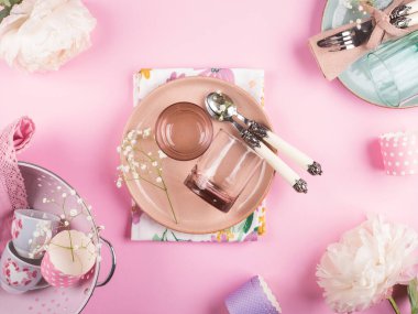 Pastel rengi sofra takımı konsepti