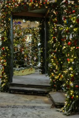 Noel dekorasyon şehir şehir merkezinin aydınlatılmış