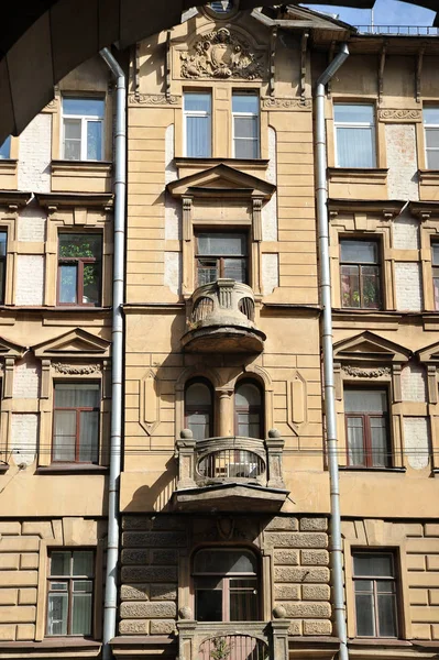 San Pietroburgo Russia Agosto 2018 Facciata Edificio Residenziale San Pietroburgo — Foto Stock