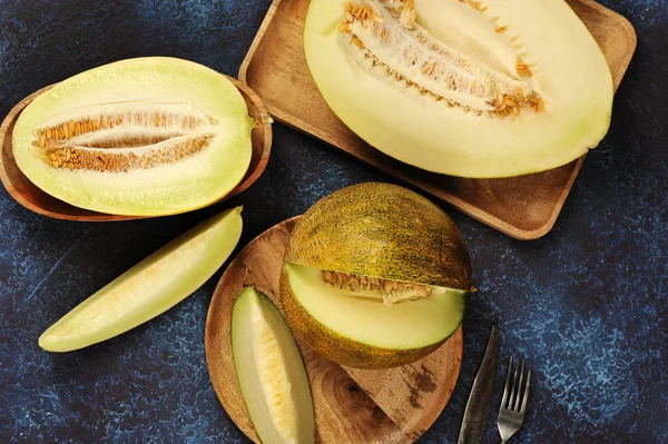 Olika Sorter Melon Skär Melon Hälften Och Bitar Ovansida — Stockfoto