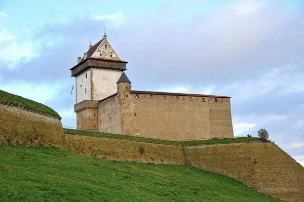 Narva Estonia Noviembre 2018 Vista Torre Del Alto Hermann Castillo — Foto de Stock