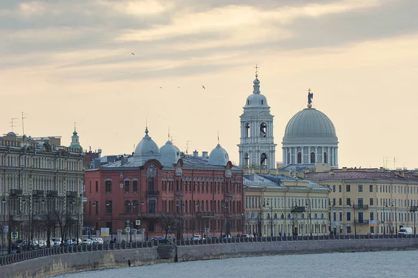 View of the Catherine Church on Vasilievsky island in St. Peters — Stock Photo, Image