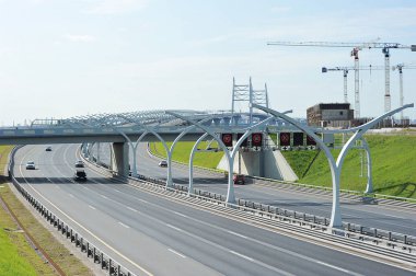S Kuzey-Batı yüksek hızlı çapı otomobil trafiği