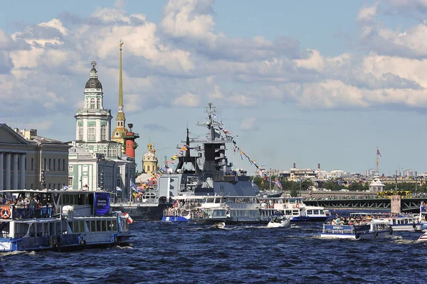 Sankt Petersburg Russland Juli 2020 Verschiedene Schiffe Auf Der Newa — Stockfoto