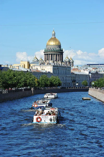 Petersburg Rosja Lipca 2020 Widok Rzekę Moikę Katedrę Izaaka Sankt — Zdjęcie stockowe