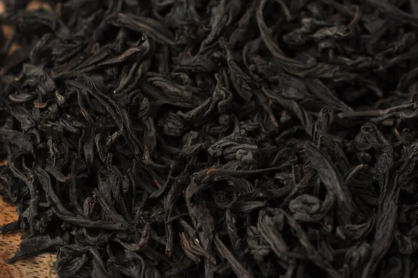 Siyah Yaprak Çayı Üst Görünüm Ahşap Arkaplanda — Stok fotoğraf
