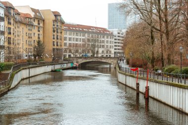 Berlin ve Spree Nehri