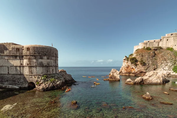 Hırvatistan 'ın Dubrovnik kentinde Adriyatik kıyı şeridi