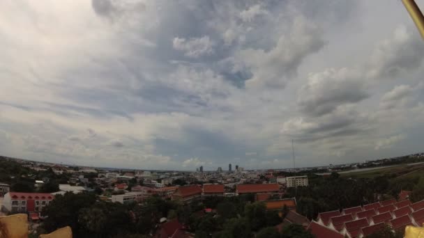 Time Lapse Video Nubes Ciudad Con Luz Del Día — Vídeo de stock