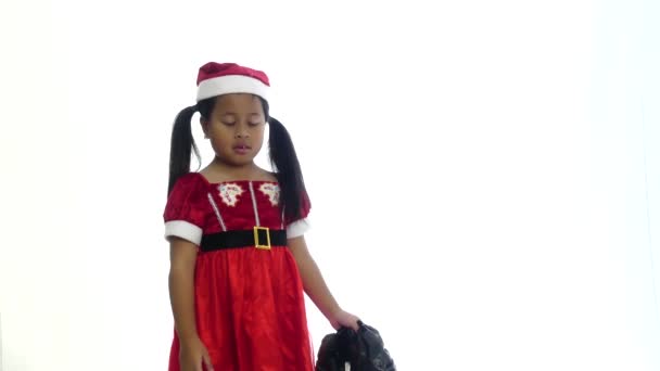 Carino Una Bambina Che Indossa Babbo Natale Vestito Con Tenuta — Video Stock