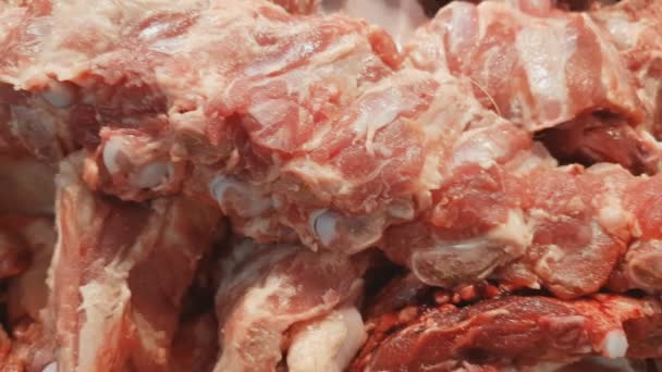 Frische Schweinerippchen Supermarkt — Stockvideo