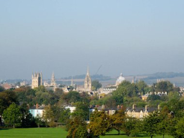 Oxford silueti rüya kuleleri gösteriyor