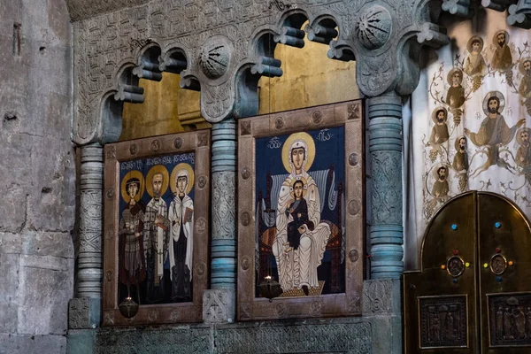 Katedralen Svetitskhoveli Mtskheta Georgia 2019 Vacker Interiör Bild Med Antika — Stockfoto