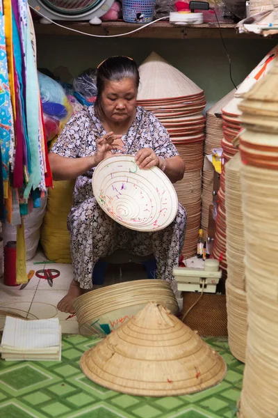 Marché Cholong Hcm City Vietnam 2013 Chapeaux Coniques Traditionnels Pour — Photo