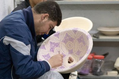 Fex Fas 01.02.2020 seramik imalat fabrikası esrar fırlatma ve boyama