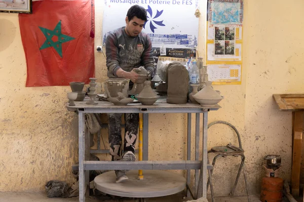 Fex Morocco 2020 Traditional Ceramic Manufacture Factory Showing Pots Throwing — Stock Photo, Image