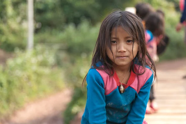 Luang Namtha Laos 12.24.2011 Laos kabile bölgesindeki çocuklar. Yüksek kalite fotoğraf