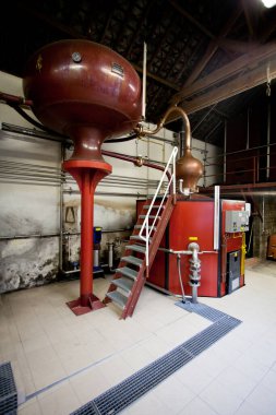 Konyak, viski ve konyak üretimi için fabrika.