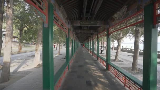 Beijing China Marzo 2018 Dolly Shot Long Corridor Summer Palace — Vídeos de Stock