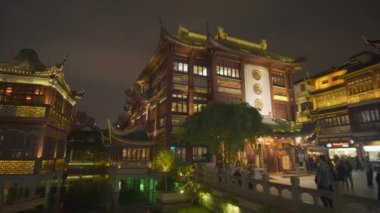 Shanghai, Çin - 14 Kasım 2017: geceleri Yuyuan Bahçe Şangay'daki görüntüsünü kaydırma