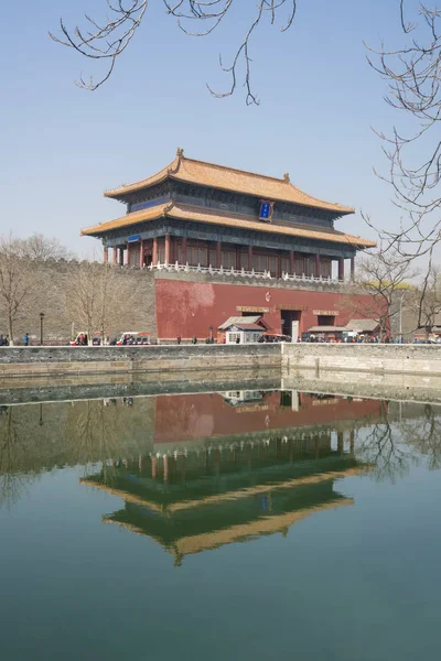 Weergave van de Oostpoort van de verboden stad in Peking — Stockfoto