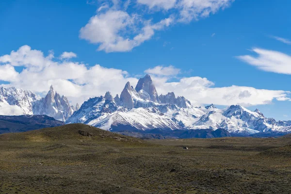View of Monte Fitz Roy and Cerro Torre in Argentina — Stock Photo, Image