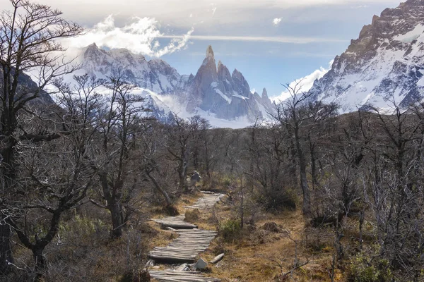 Cerro Torre berg på nationalparken Los Glaciares i Argentina — Stockfoto