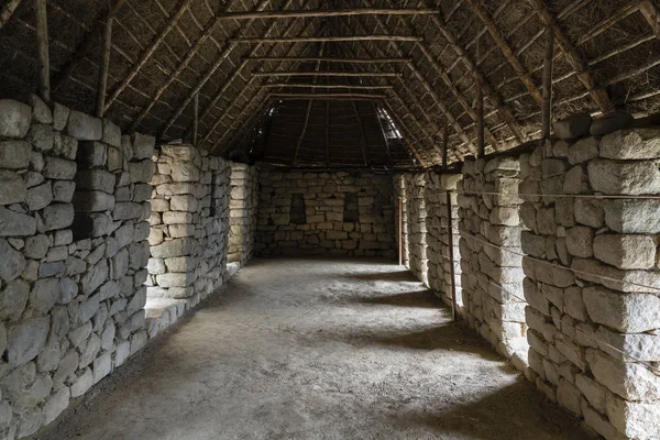 Μέσα σε μια αρχαία κατοικία στο Μάτσου Πίτσου, Περού — Φωτογραφία Αρχείου