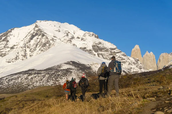 Torres del Paine Millî Parkı Şili'hiking turist