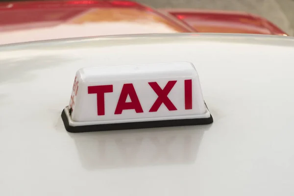 Sign of a taxi in Hong Kong — Stock Photo, Image