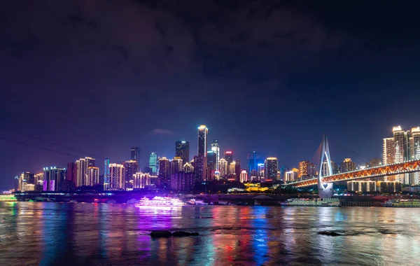 Chongqing ville en Chine la nuit — Photo