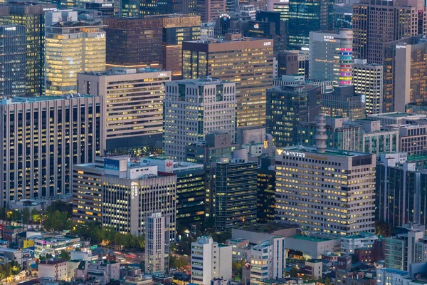 Luchtfoto van kantoorgebouwen in Seoul CBD — Stockfoto